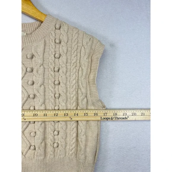 Debut Beige‎ Cable Knit Button Detail Cropped Sweater Vest Women's Medium - Picture 8 of 9